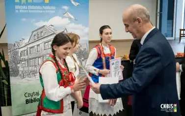 Finał konkursu recytatorskiego "Kurpie Zielone w Literaturze" - 18.11.2025 r. 12