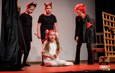 Spektakl teatralny &bdquo;Aniołek w klatce&rdquo; - 13.01.2026 r. 24