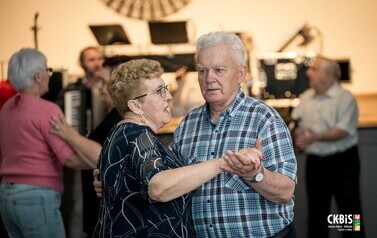 Potańc&oacute;wka dla senior&oacute;w 7