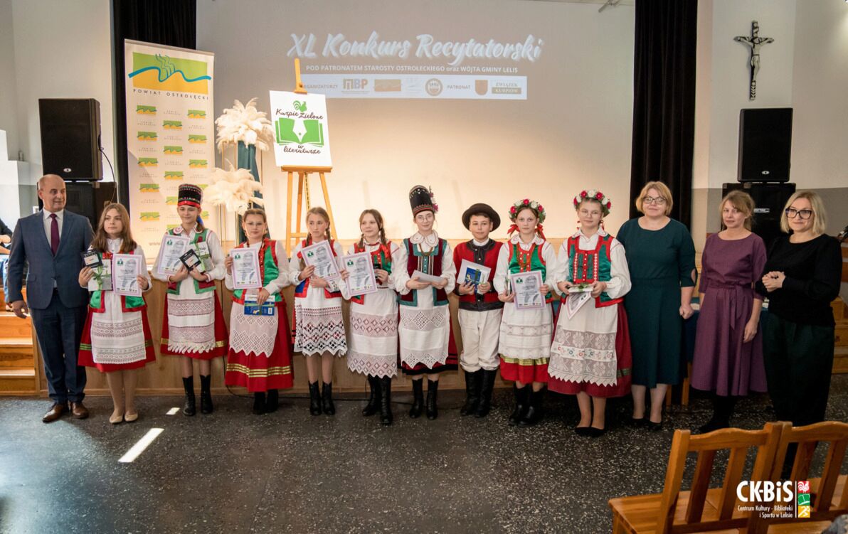 Zdjęcie do Wyniki XL Konkursu Recytatorskiego &bdquo;Kurpie Zielone w literaturze&rdquo; dla uczni&oacute;w klas V-VIII szk&oacute;ł podstawowych