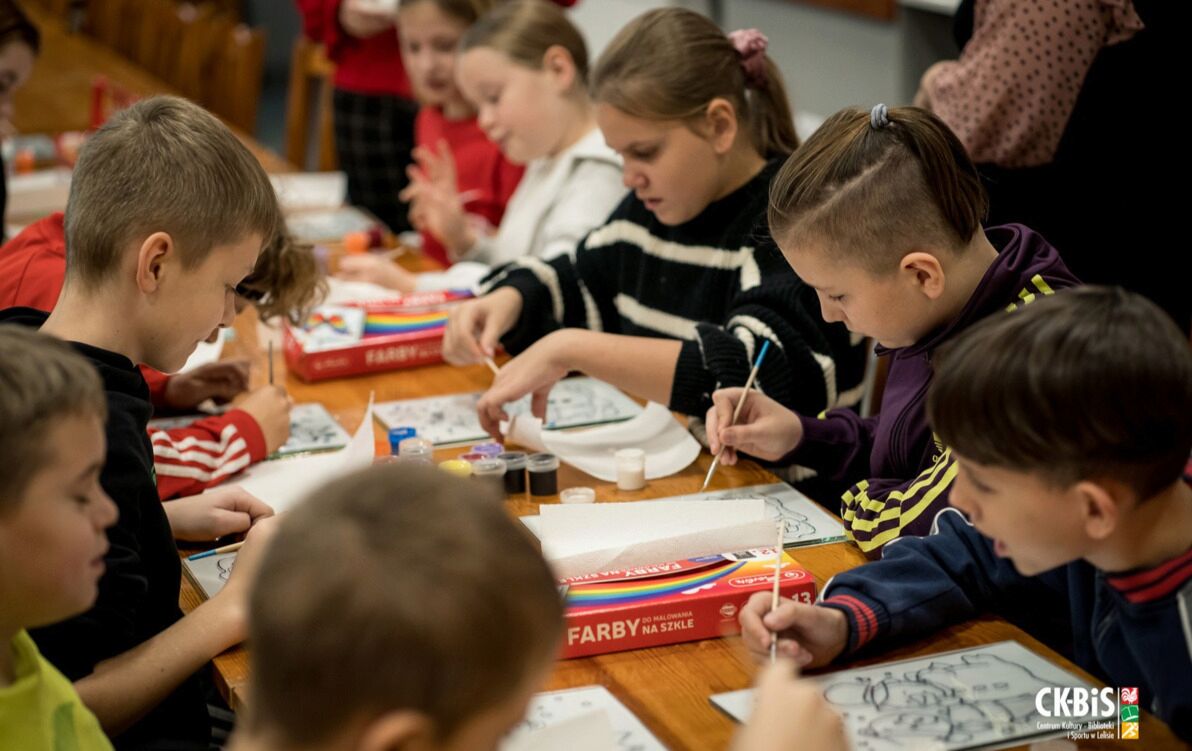 Zdjęcie do Warsztaty - malowanie na szkle, zdobienie piernik&oacute;w