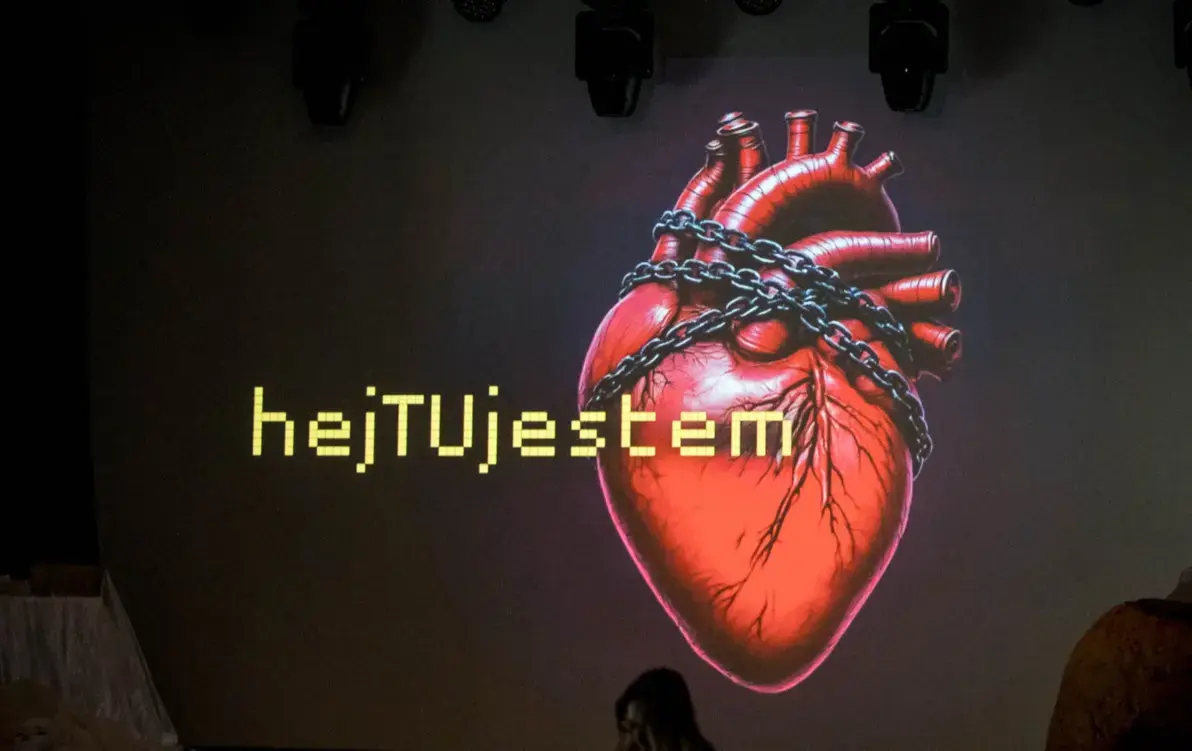 Zdjęcie do &bdquo;hejTUjestem&rdquo; &ndash; poruszający spektakl profilaktyczny dla uczni&oacute;w klas VII&ndash;VIII! 